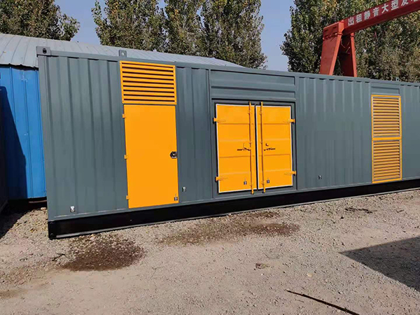 三乡镇300kw 柴油发电机组用多大的空气开关？