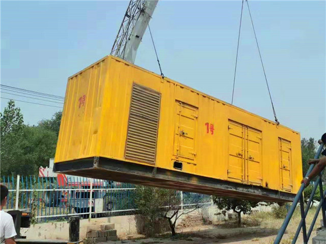 三乡镇300KW柴油发电机组油耗是多少?
